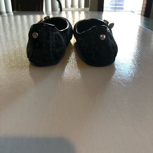 Michael Kors Girl’s Black Patent/Fabric Flats 2 US - Picture 7 of 9